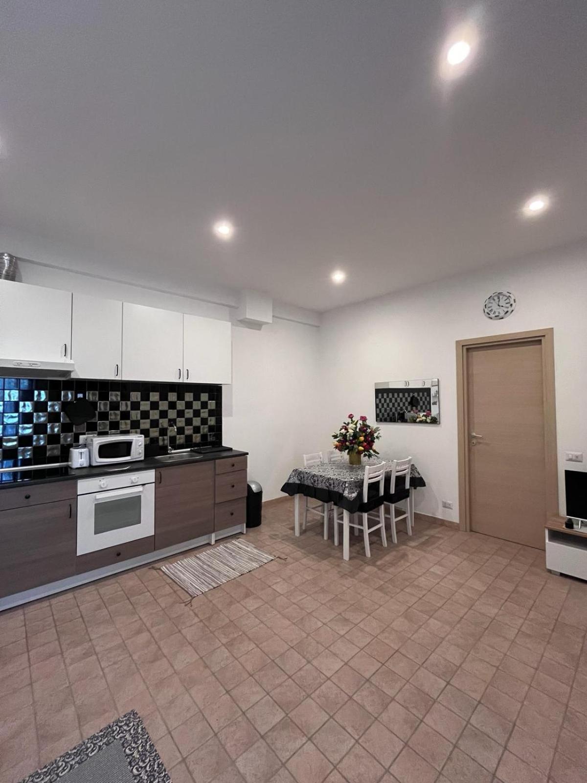 Ale Apartment โรม ภายนอก รูปภาพ